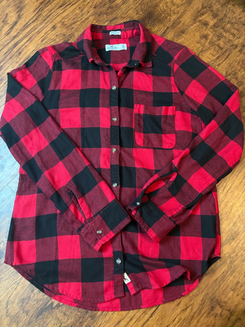 Hollister Red and Black Buffalo Plaid Button-Down Shirt